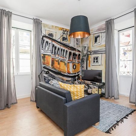 Apartment Yellow Bica Lisbon Luaran gambar