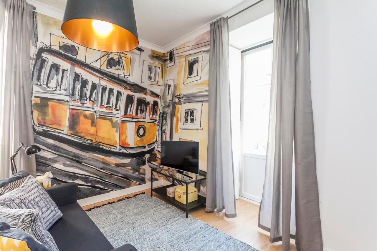 Apartment Yellow Bica Lisbon Luaran gambar